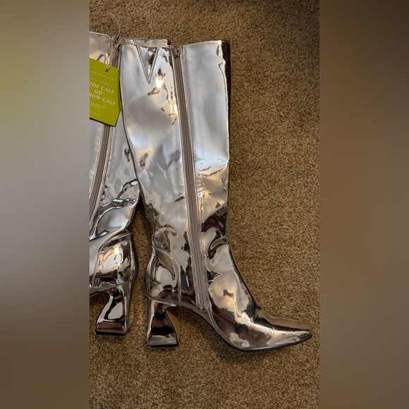 NEW (no box) Gianni Bini Rylee Mirror Metallic tall silver boots - Picture 13 of 15